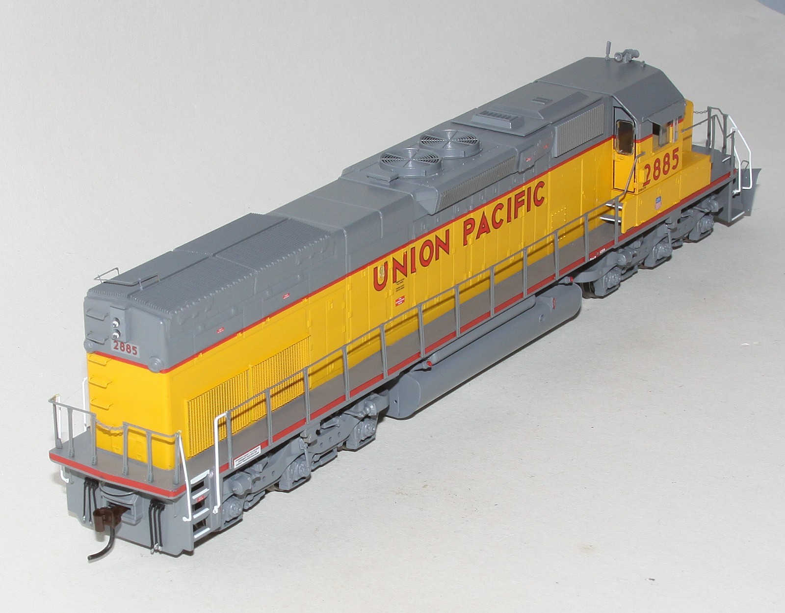 Athearn RTR SD40T-2 Union Pacific UP 2885 DCC Ready HO Scale