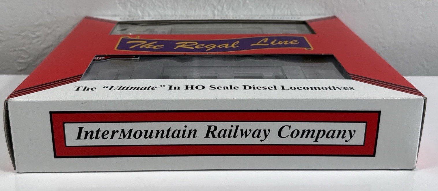 Intermountain Railway: The Regal Line EMD F-7A Phase 1 Loco W/Drive CB&Q #169A