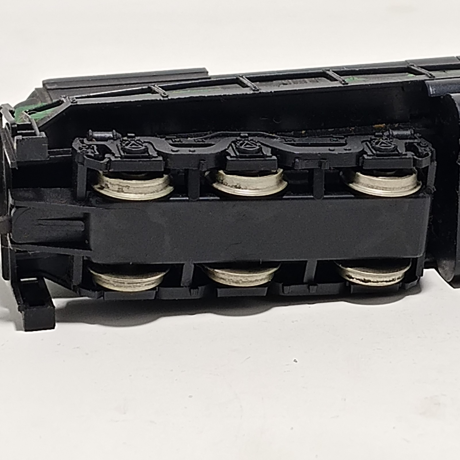 HO Scale Burlington Northern Diesel Locomotive #4302 Tested Runs Read Desc.