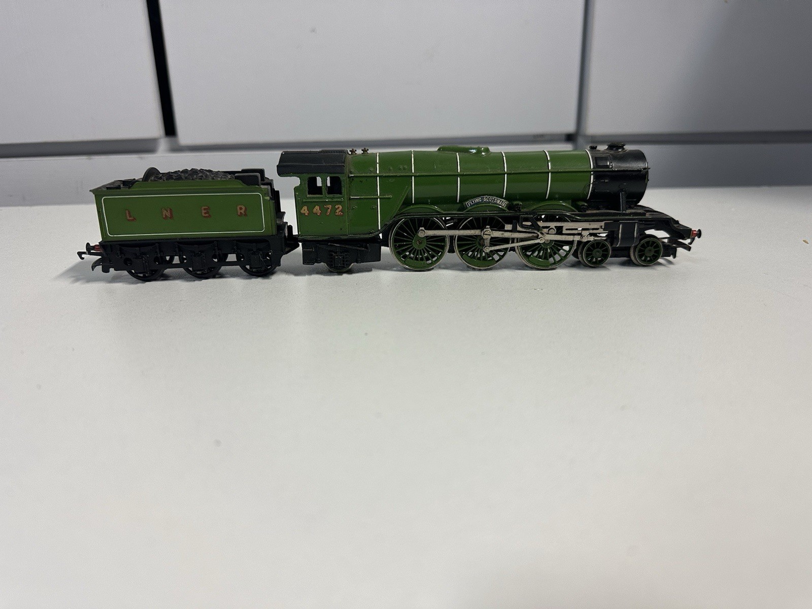 HORNBY TRIANG FLYING SCOTSMAN LNER 4472 BR GREEN