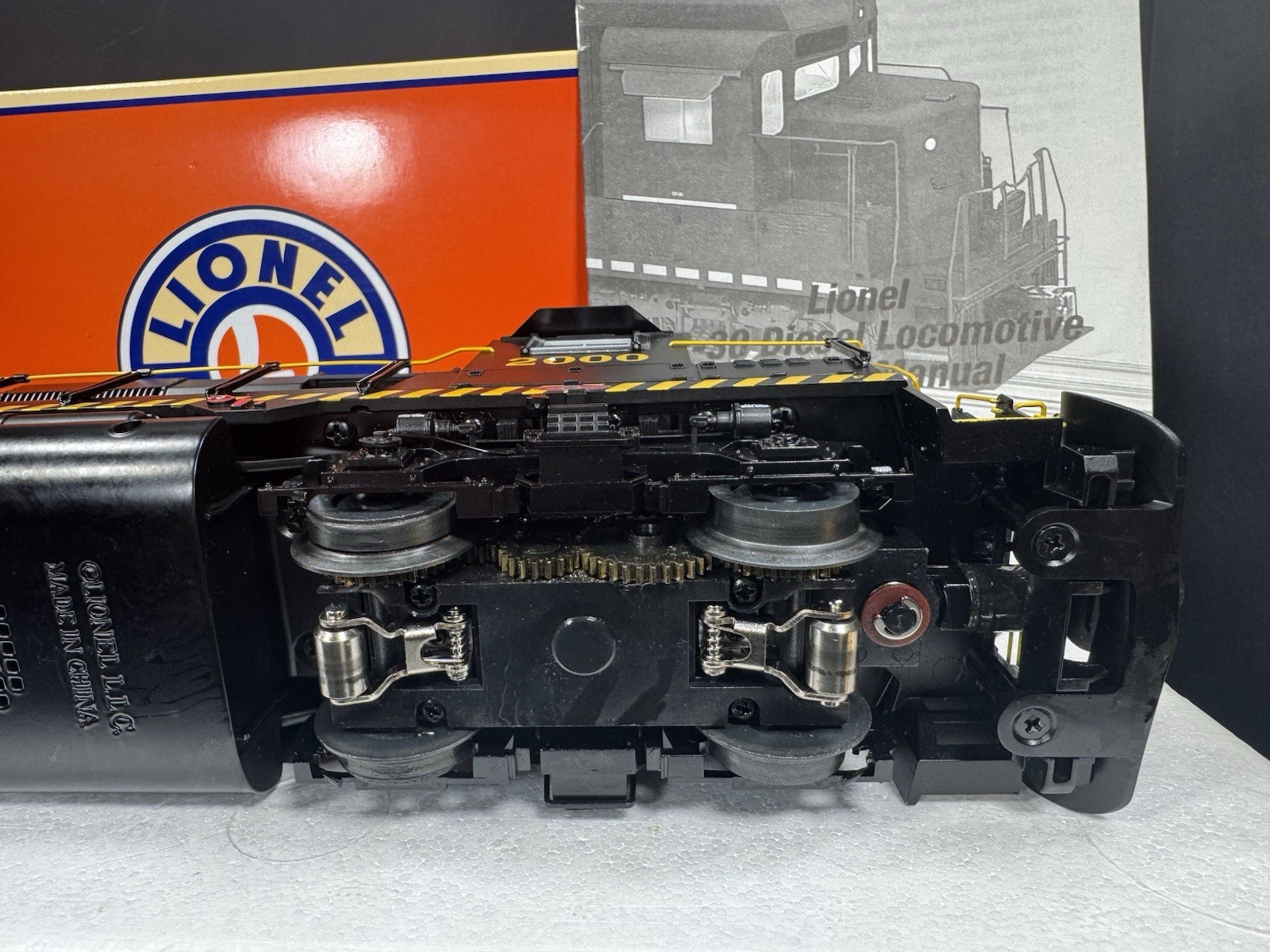 Lionel 6-28839 TMCC Alaska Railroad ARR GP30 diesel engine #2000 LNIB