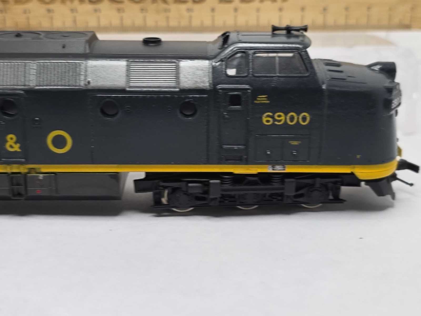 Rivarossi HO Scale Dummy Custom Paint B&O 6900 KM ML 4000 Diesel Locomotive