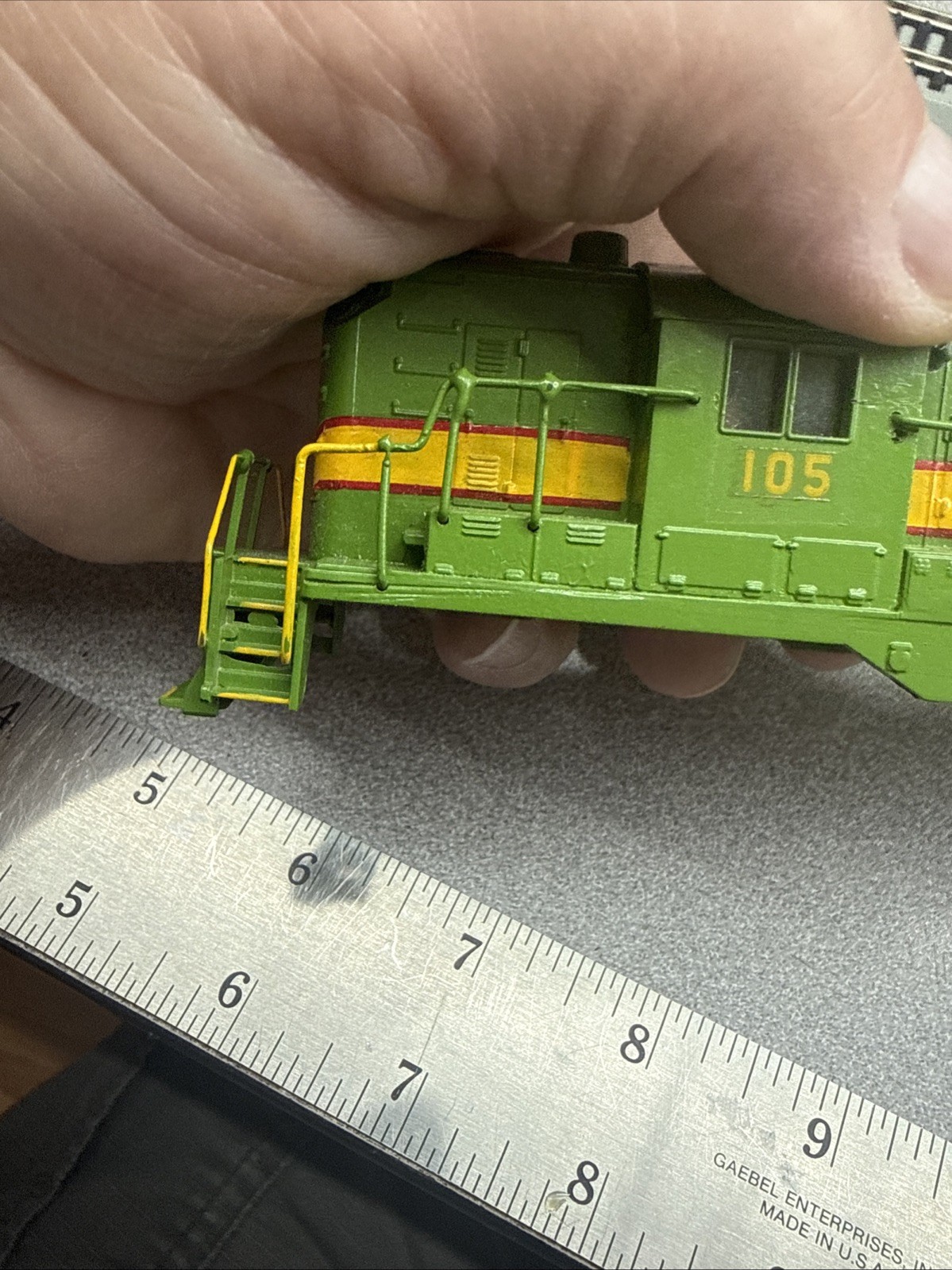 Athearn RS11 ALCO AIR TANKS FILLED IN ON FRAME this One Has Me Stumped Ho look