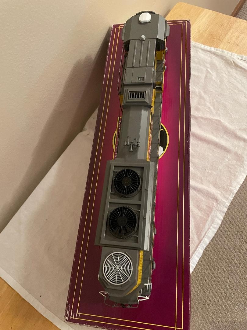 MTH 20-2918-1 Union Pacific SD70ACe PS2 Diesel Engine with manual, new battery