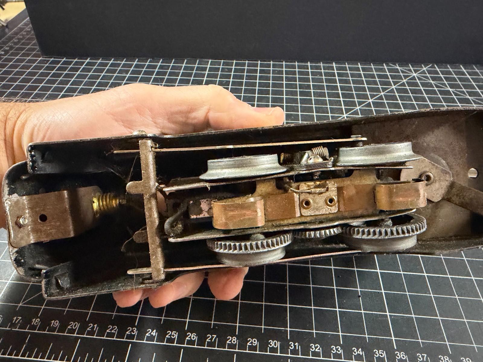 Marx Commodore Vanderbilt Locomotive & Tender w/ Pullman Cars + caboose