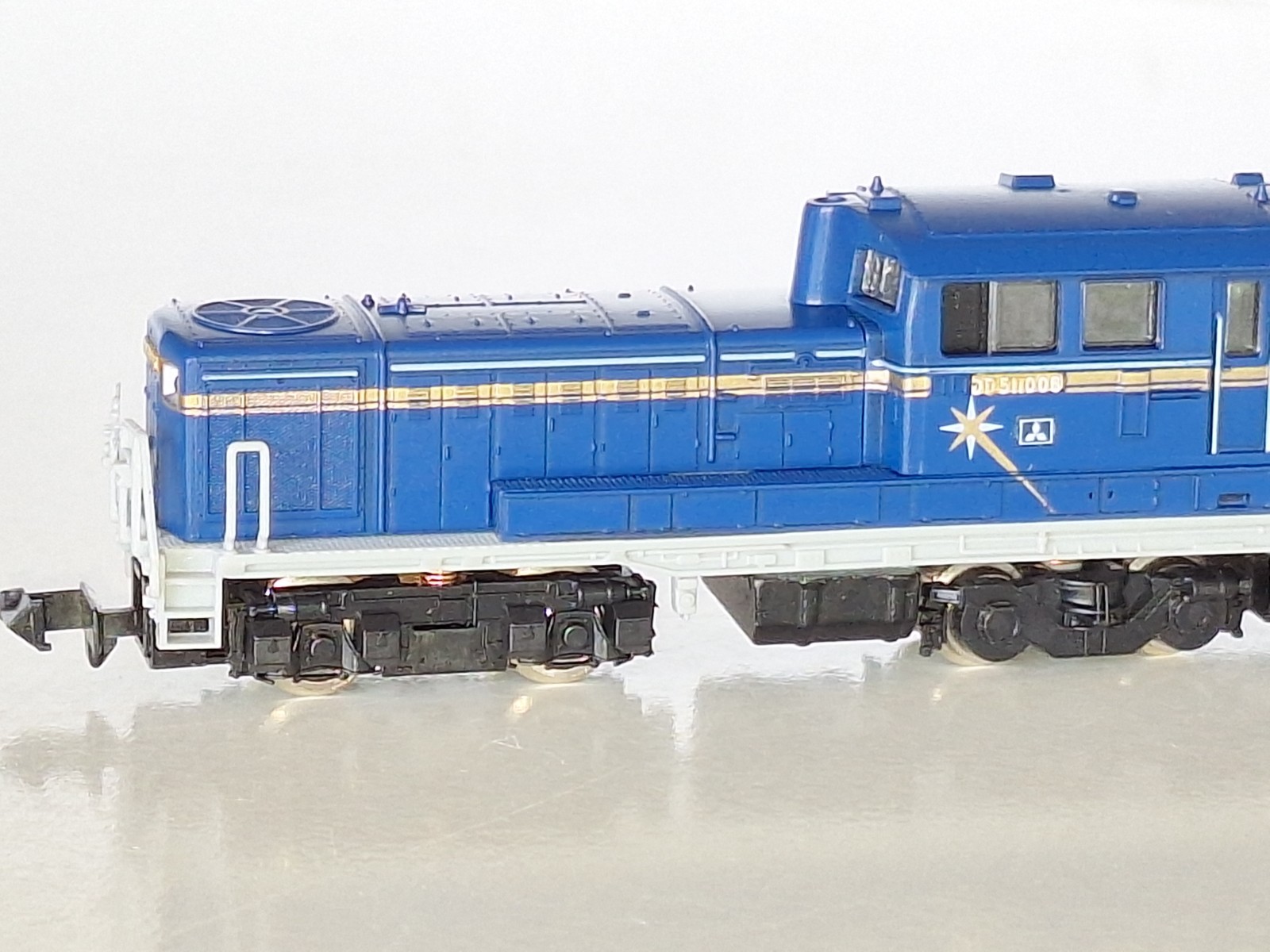 Tomix 2257 N Scale, JR Diesel Loco DD51 1006. Excellent Cond. Lights. Boxed