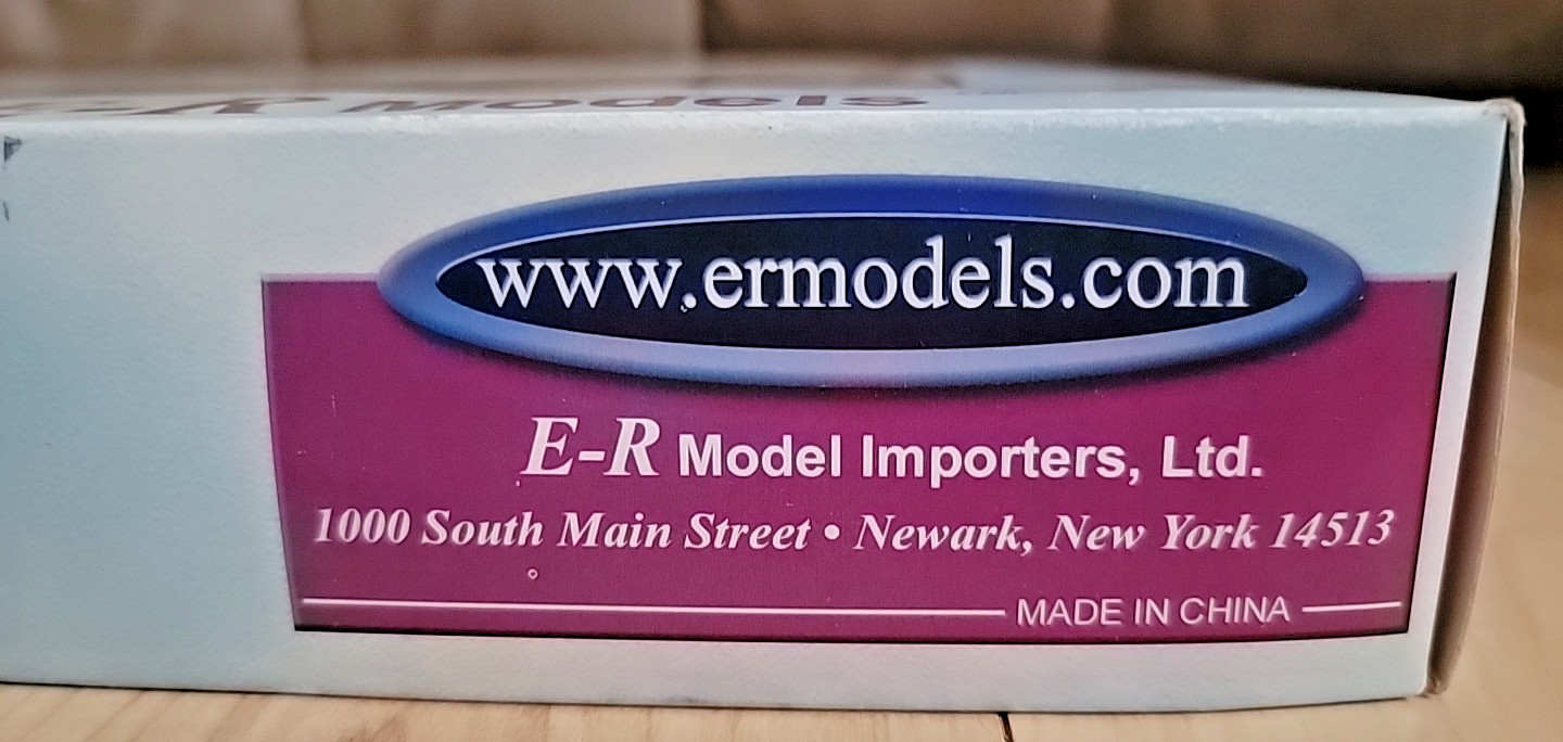 E-R Models Monorail GREEN Stripe #4901 HO Scale — Complete NEW READ