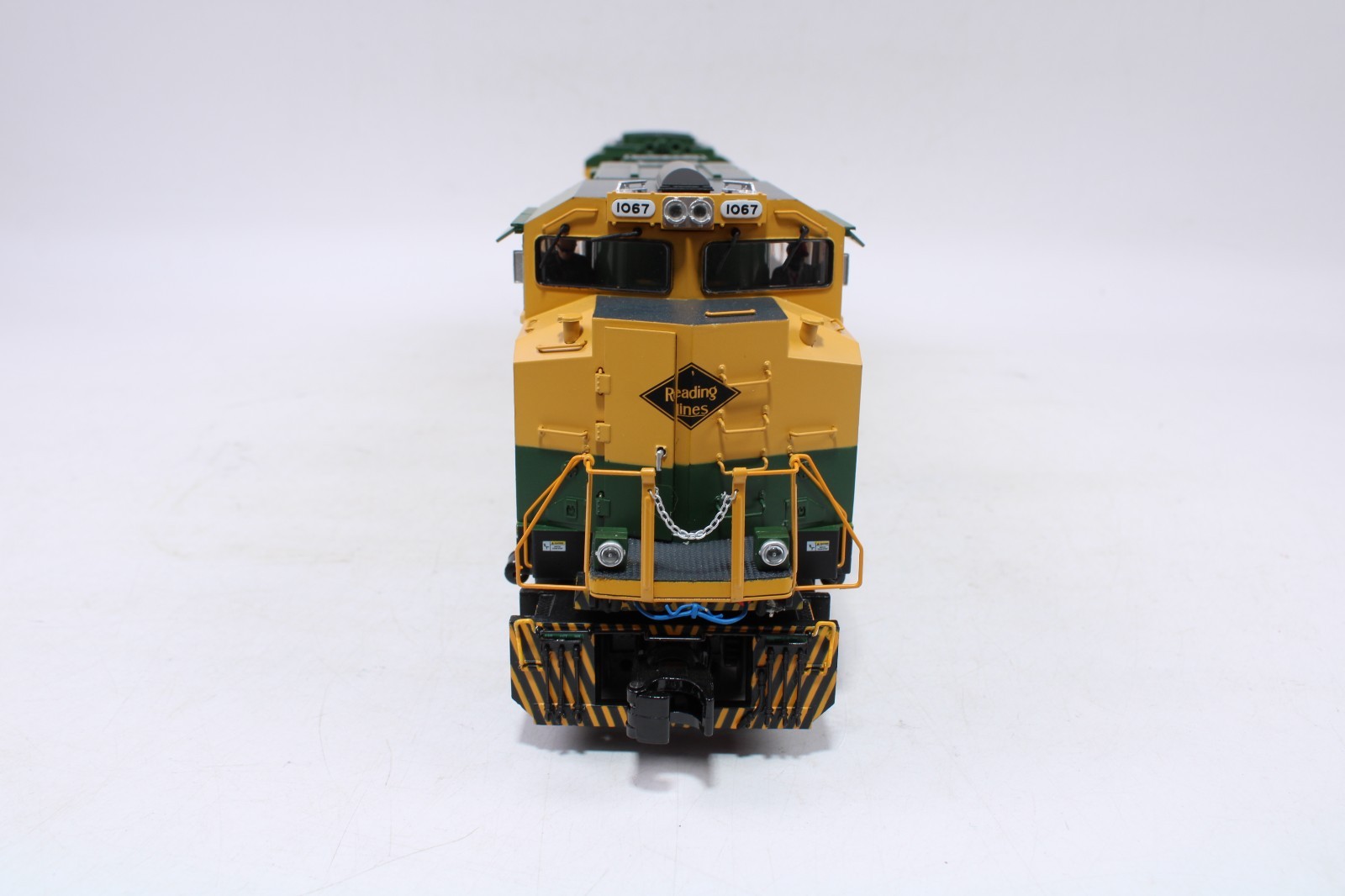 MTH 20-20809-1 O Gauge SD70ACe Diesel Engine Reading Lines #1067 PS3