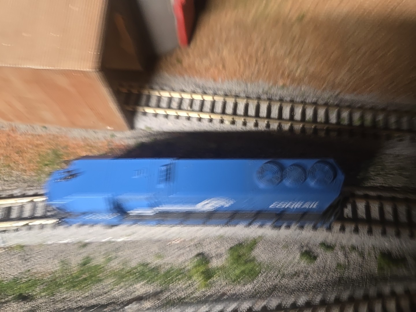 N Scale Atlas 4604 Conrail EMD GP35 Powered Diesel Locomotive CR #2370. N148