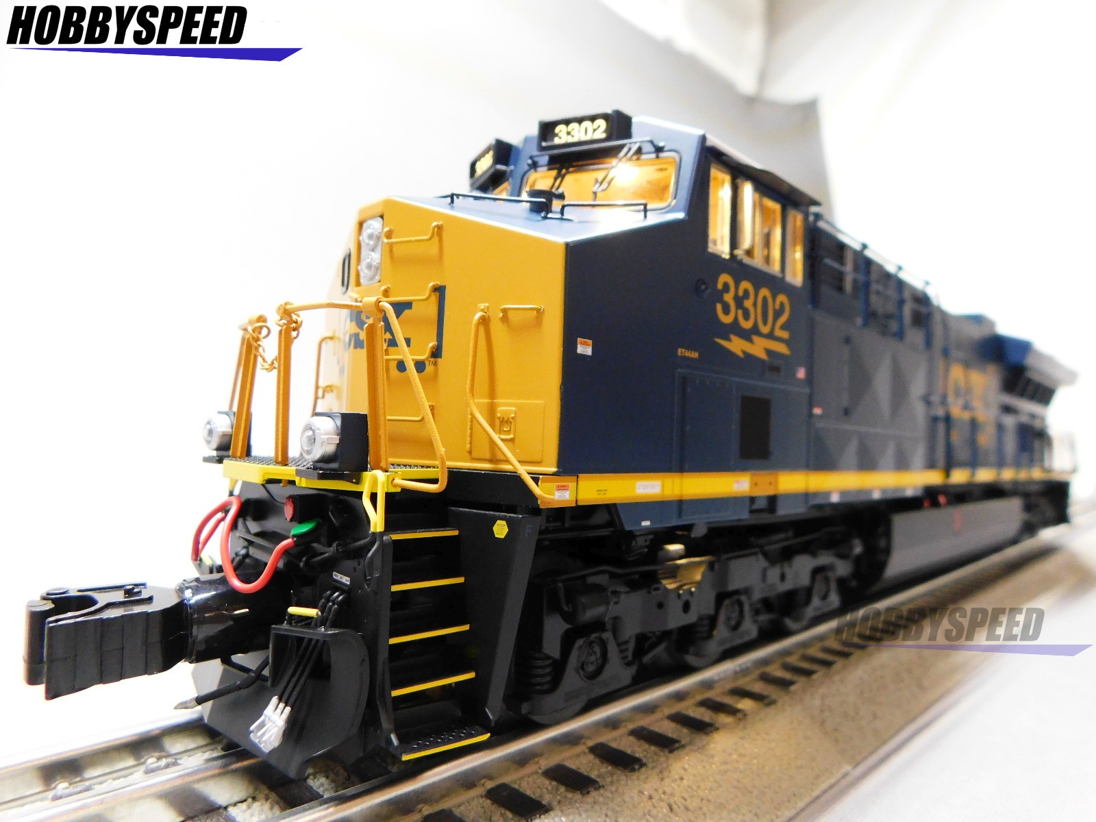 LIONEL BTO CSX LEGACY ET44AC #3302 DIESEL LOCOMOTIVE ENGINE O GAUGE 2533472 NEW