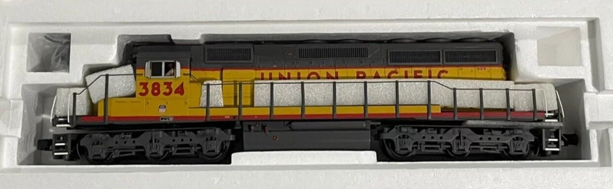 MTH PREMIER UNION PACIFIC SD40-2 NON-POWERED DIESEL ENGINE DUMMY! O SCALE UP