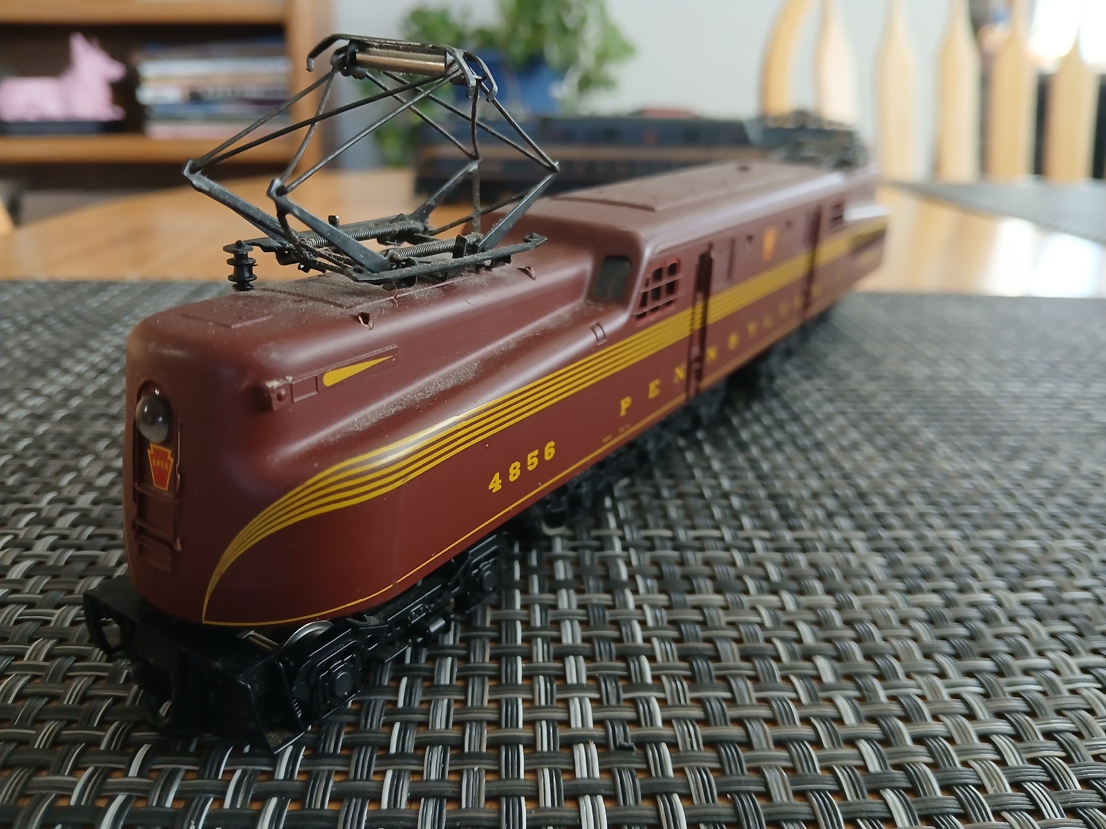Vintage HO scale Customized Mehano PRR GG1 Electric Locomotive