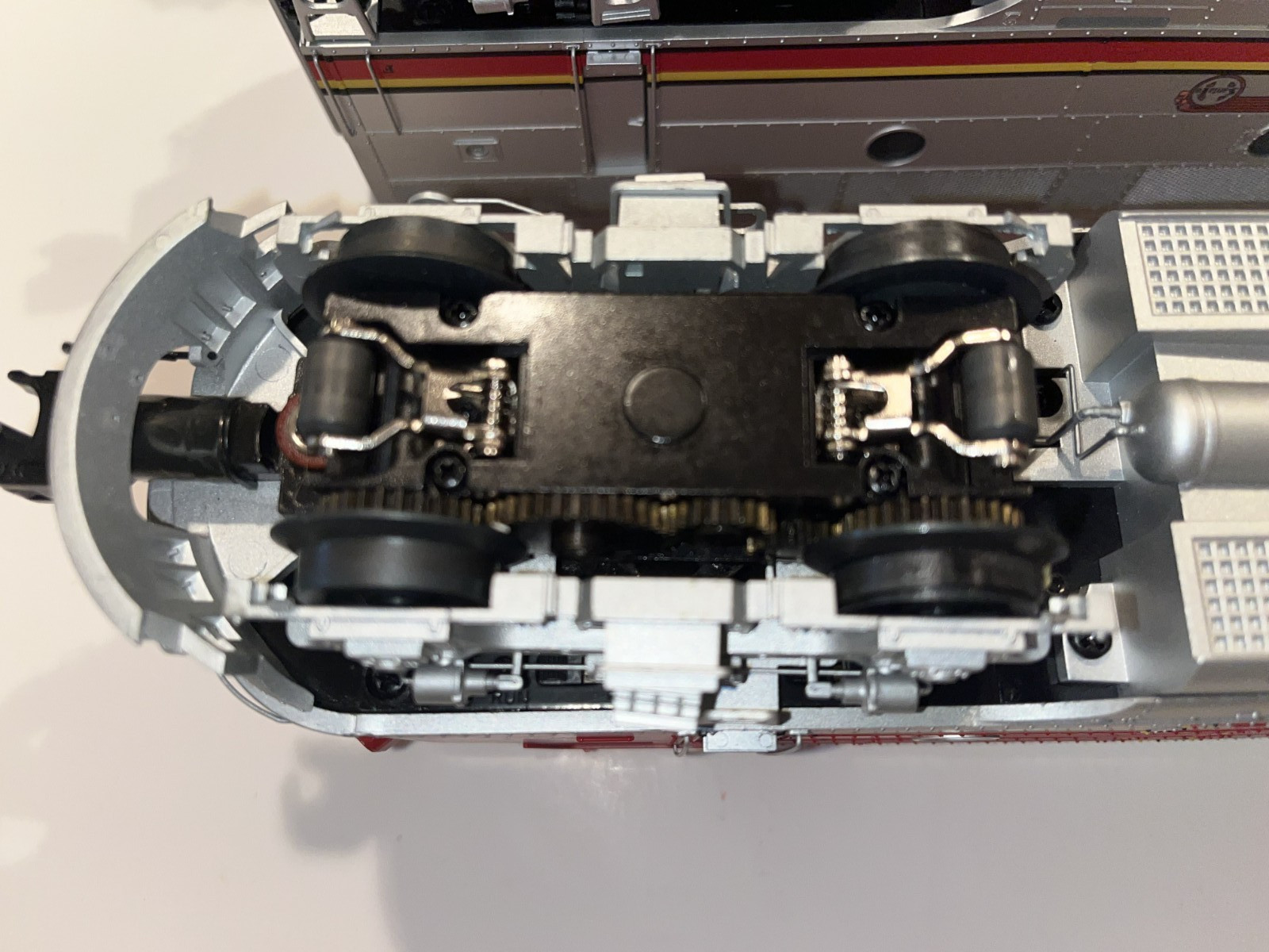 Lionel Modern 14588 Santa Fe F3 ABA with Railsounds, all boxes. Lightly run.