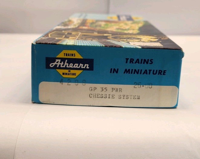 ATHEARN HO GP35 B&O CHESSIE SYSTEM 3547 POWERED DIESEL LOCOMOTIVE MINT B14