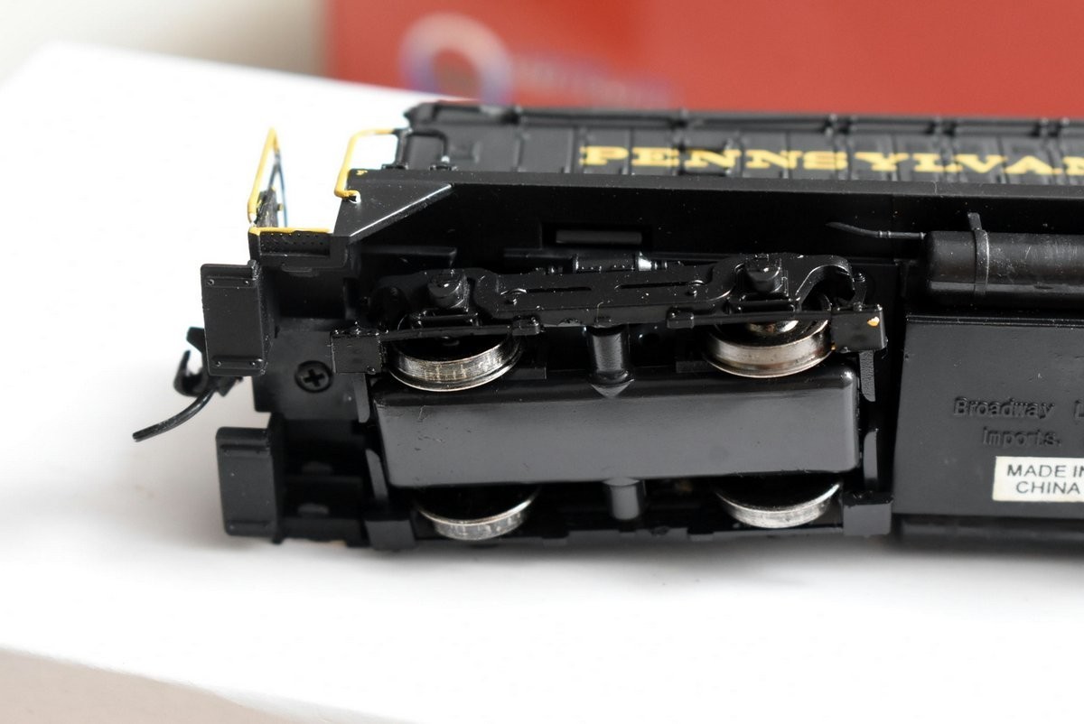 HO-Broadway Limited 639 Pennsylvania RR EMD Switcher NW2 Phase V #9250 w/ Sound