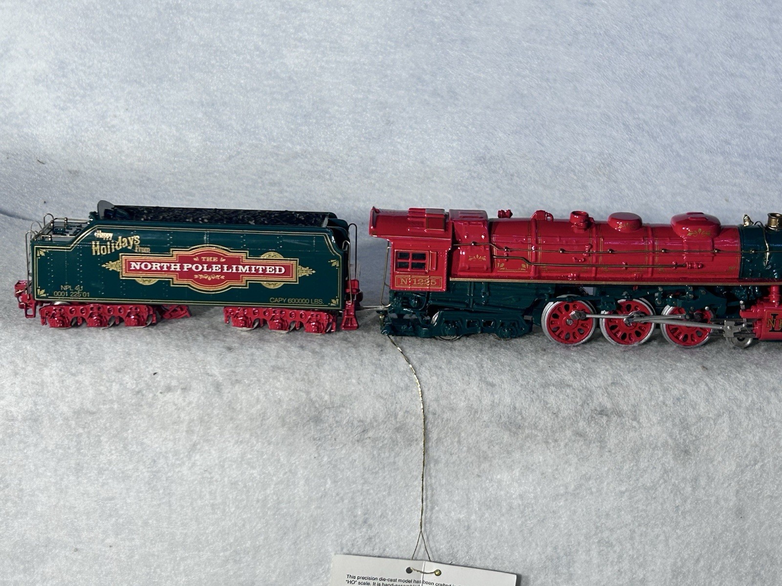 Festive Franklin Mint/Mantua North Pole Ltd. 4-6-4 Christmas Locomotive HO