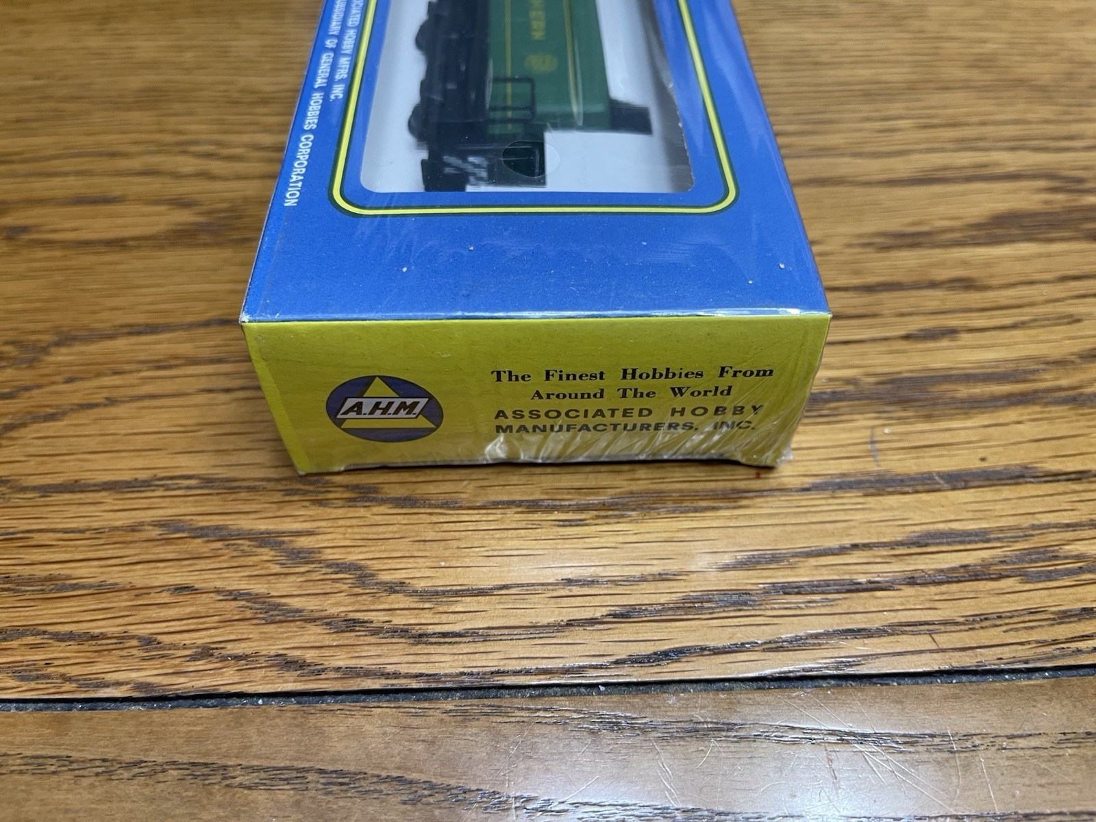 AHM HO Trains Southern SW-1 DUMMY Locomotive #5014 CD Southern Free Ship