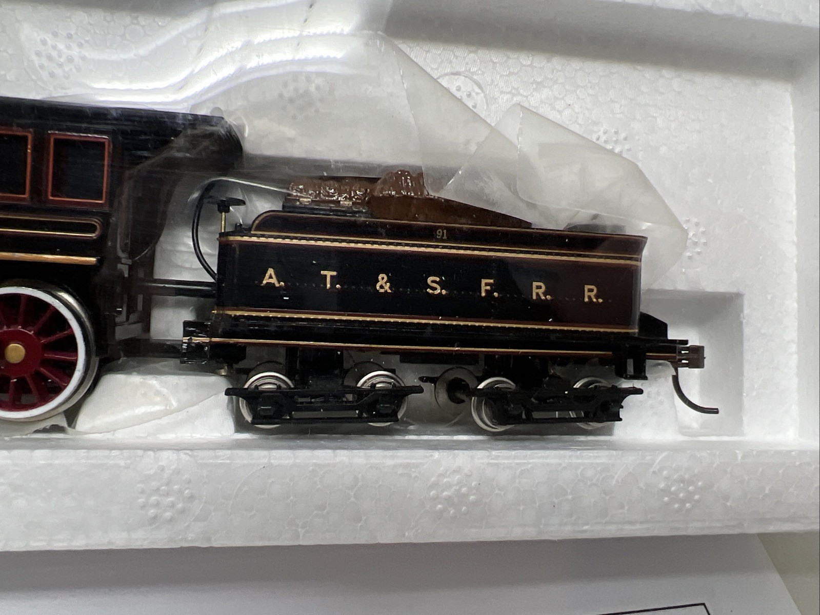 HO BACHMANN AMERICAN 4-4-0 ATSF LOCOMOTIVE W/TENDER #51102