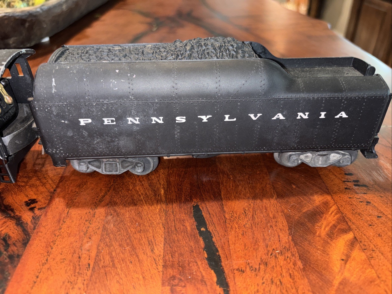 Lionel 681 postwar Engine & Lionel 2046W Tender