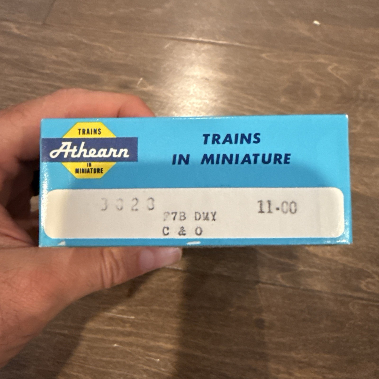 Athearn 3027 and 3028 C&O DMY F7A and B Units Set of 2 HO Scale