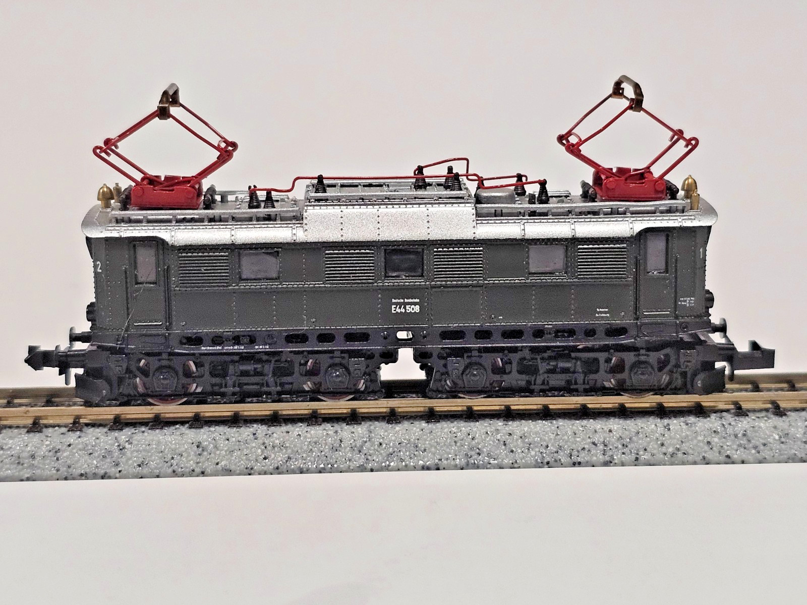 N SCALE ROCO #23392 MODEL GERMAN RAILWAY ELECTRIC DB E44 508 LOCOMOTIVE AUSTRIA