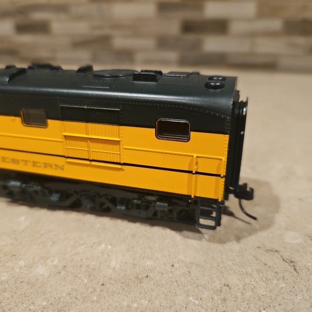 Life-Like PROTO 1000 Diesel Alco DL-109 Powered Chicago & North Western # 5007A