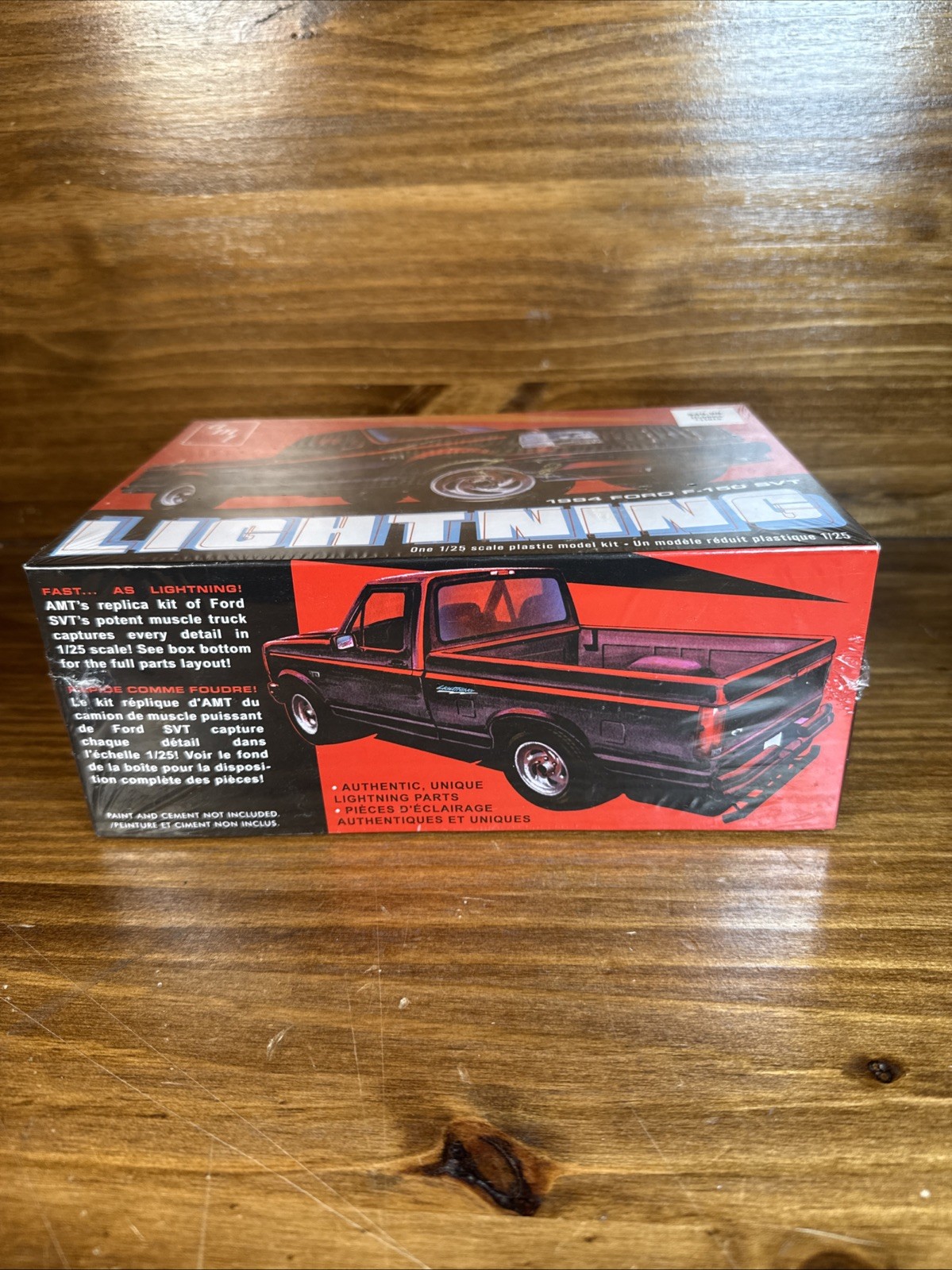AMT 1/25 1994 Ford F-150 Lightning Pickup AMT1110 Plastics Car/Truck 1/24-1/25