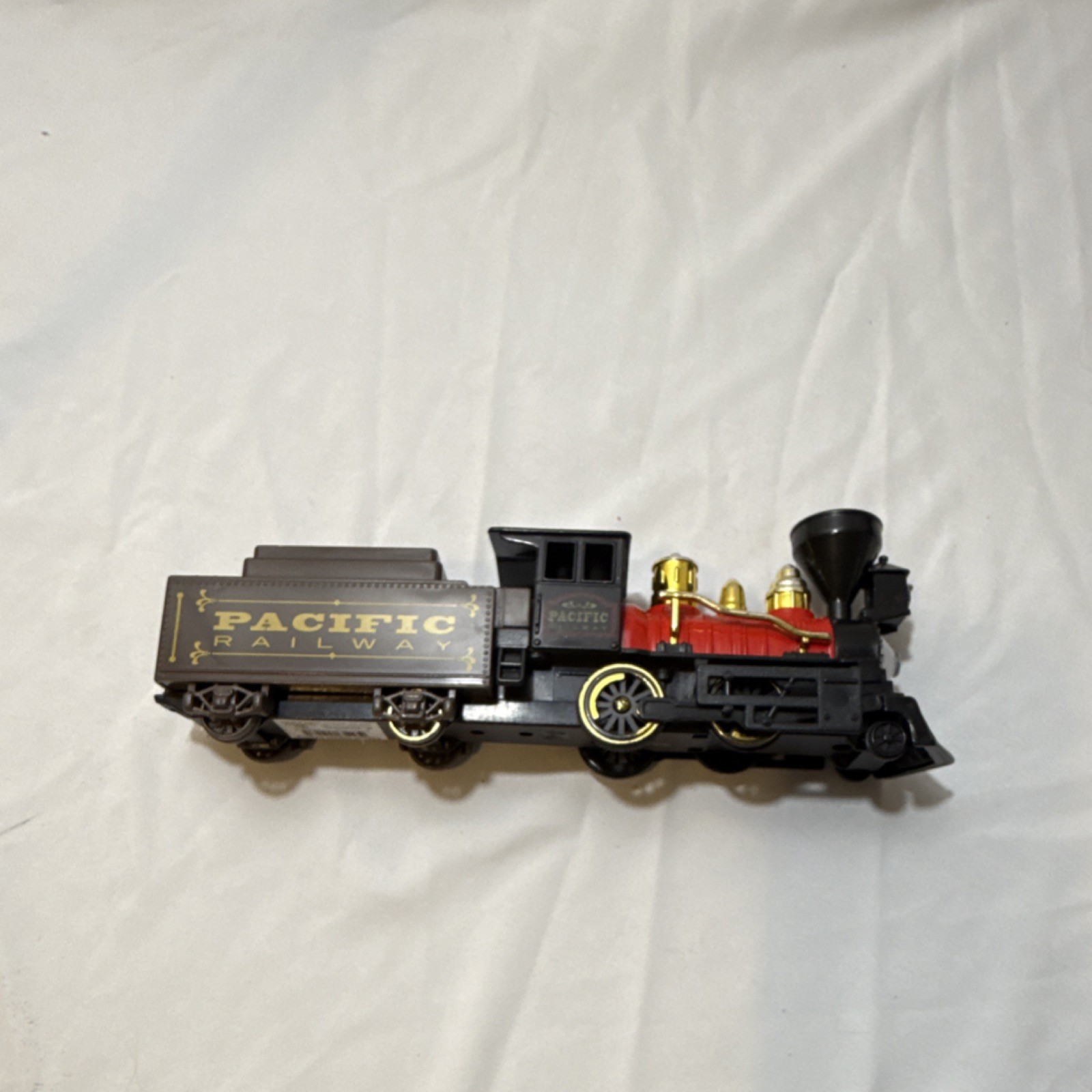 Pacific Railway Classic Steam Locomotive Black Red Gold Plastic Tender 10in Used