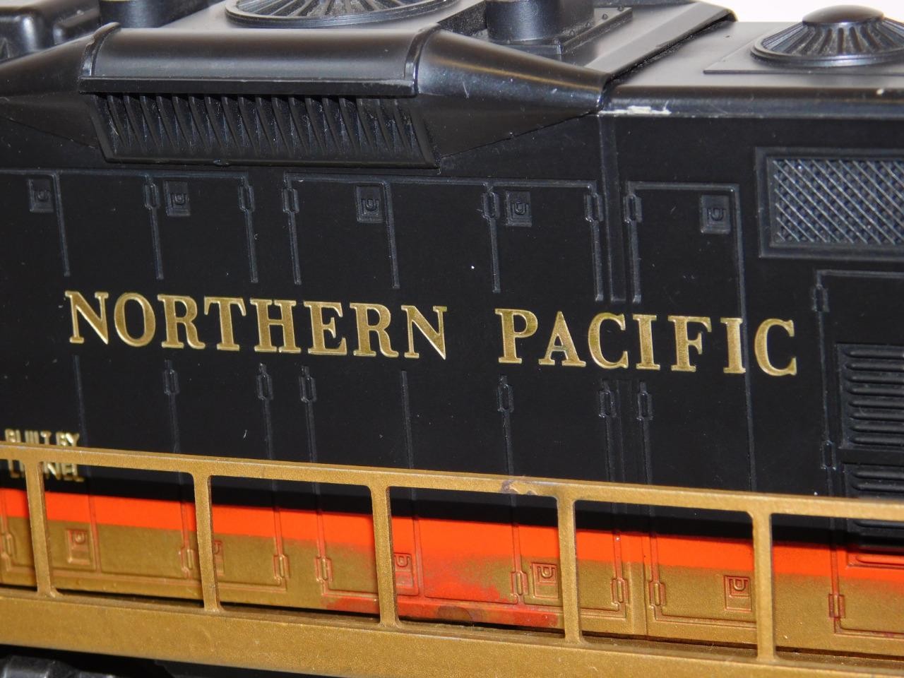 Lionel Trains 2349 Northern Pacific GP-9 wi/ horn Serviced 1959 Runs well Nice!