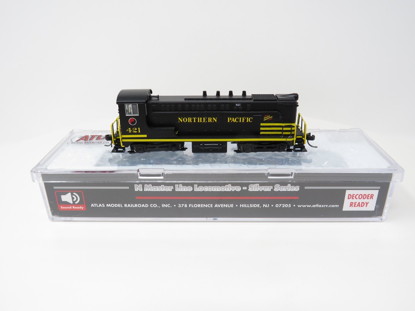 Atlas N 40005968 Northern Pacific NP #421 Baldwin VO-1000 Diesel Switcher