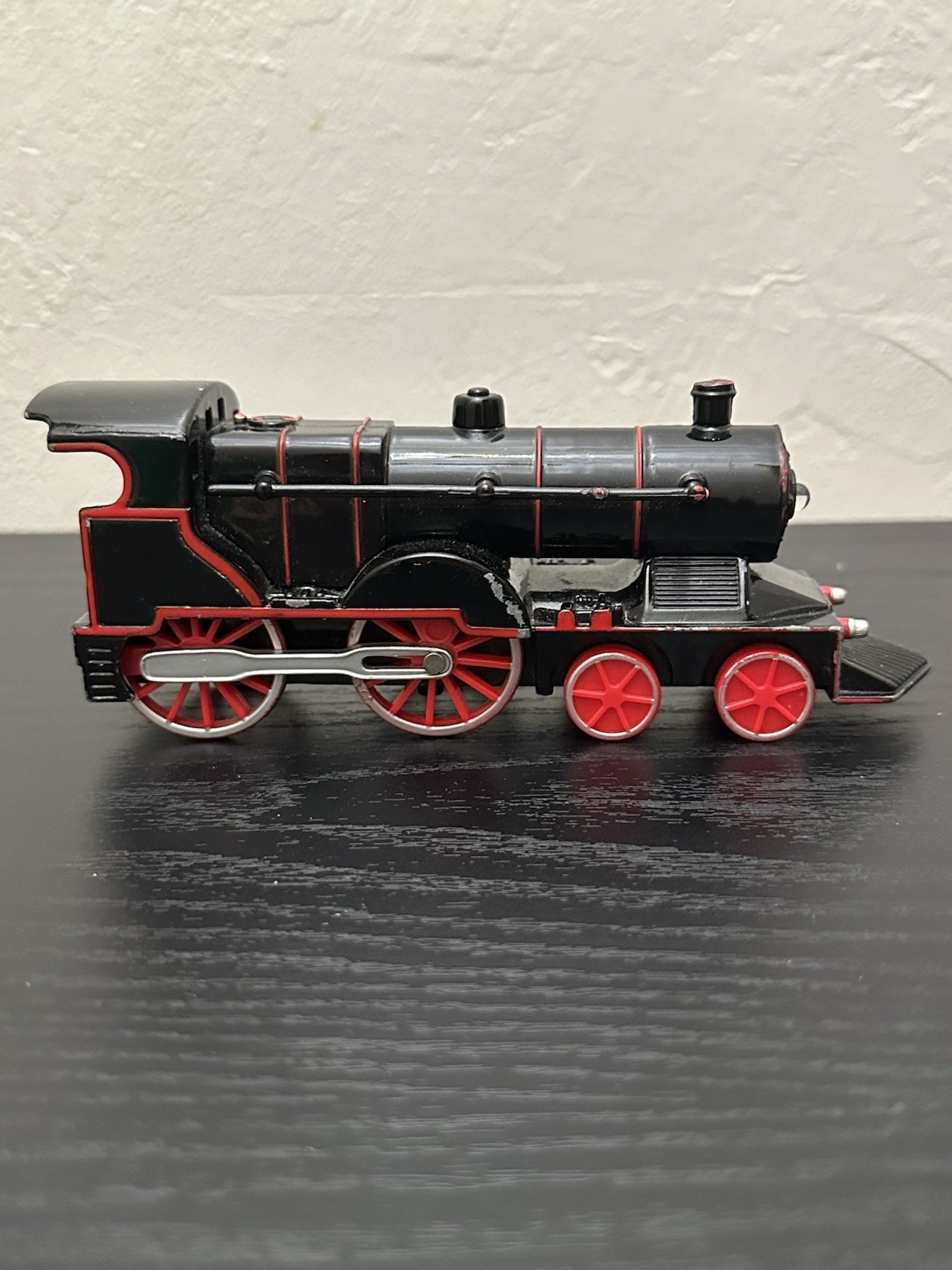 Die-Cast Locomotive Train Engine Black/Red