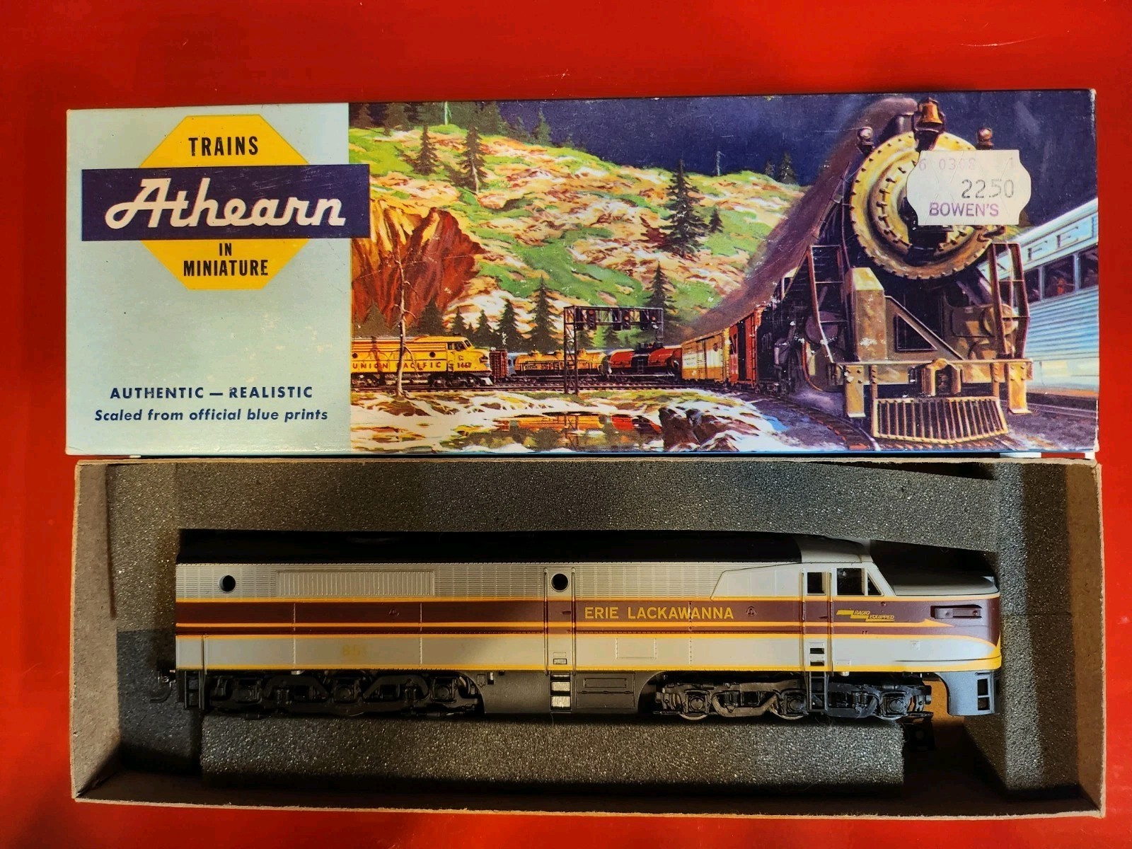 Athearn HO Scale Erie Lackawanna PA-1 Locomotive 3309 #851 In Box, Nice!Bachmann