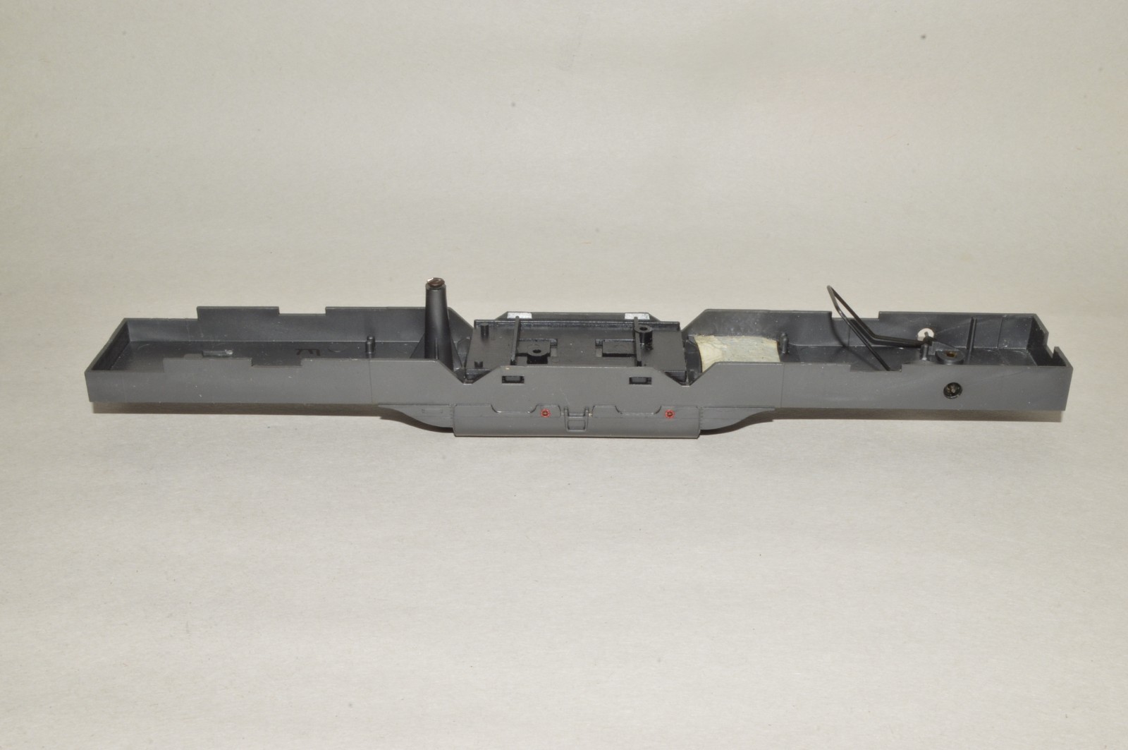 HO scale locomotive PARTS AHM Rivarossi EMD E8/9B frame underframe w/ weights