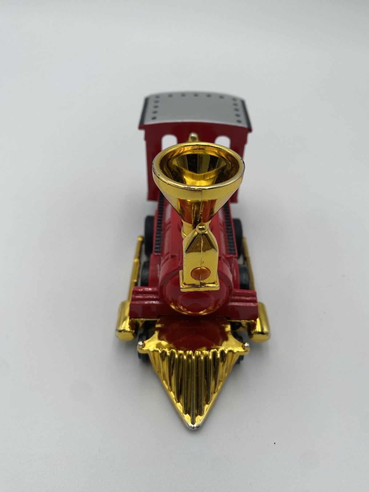 Classic Steam Steam Locomotive Toy Train – Red Gold Black Silver