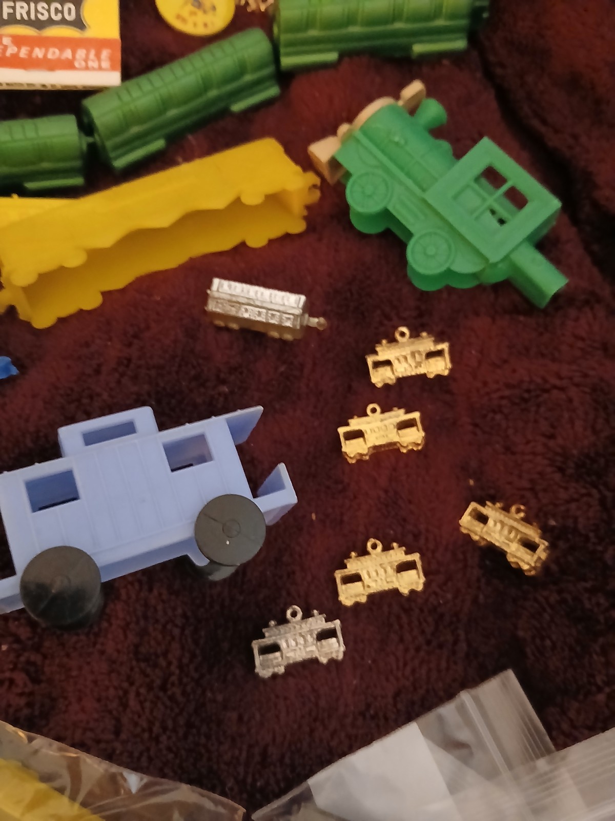 50’s Of 60’s LOCOMOTIVE/TRAIN STUFF Lot – Over 40 Smalls