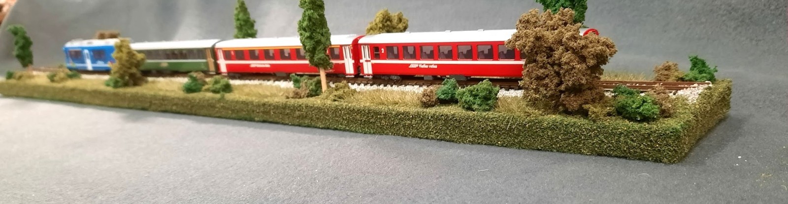 N SCALE 24″ “SUMMER SCENE ” DISPLAY DIORAMA FOR ANY N SCALE TRAINS