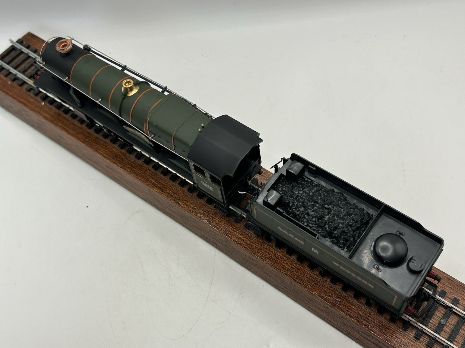 OO Airfix 54124-2 GWR 4-6-0 Castle Class ‘Caerphilly Castle’ – (AS IS)