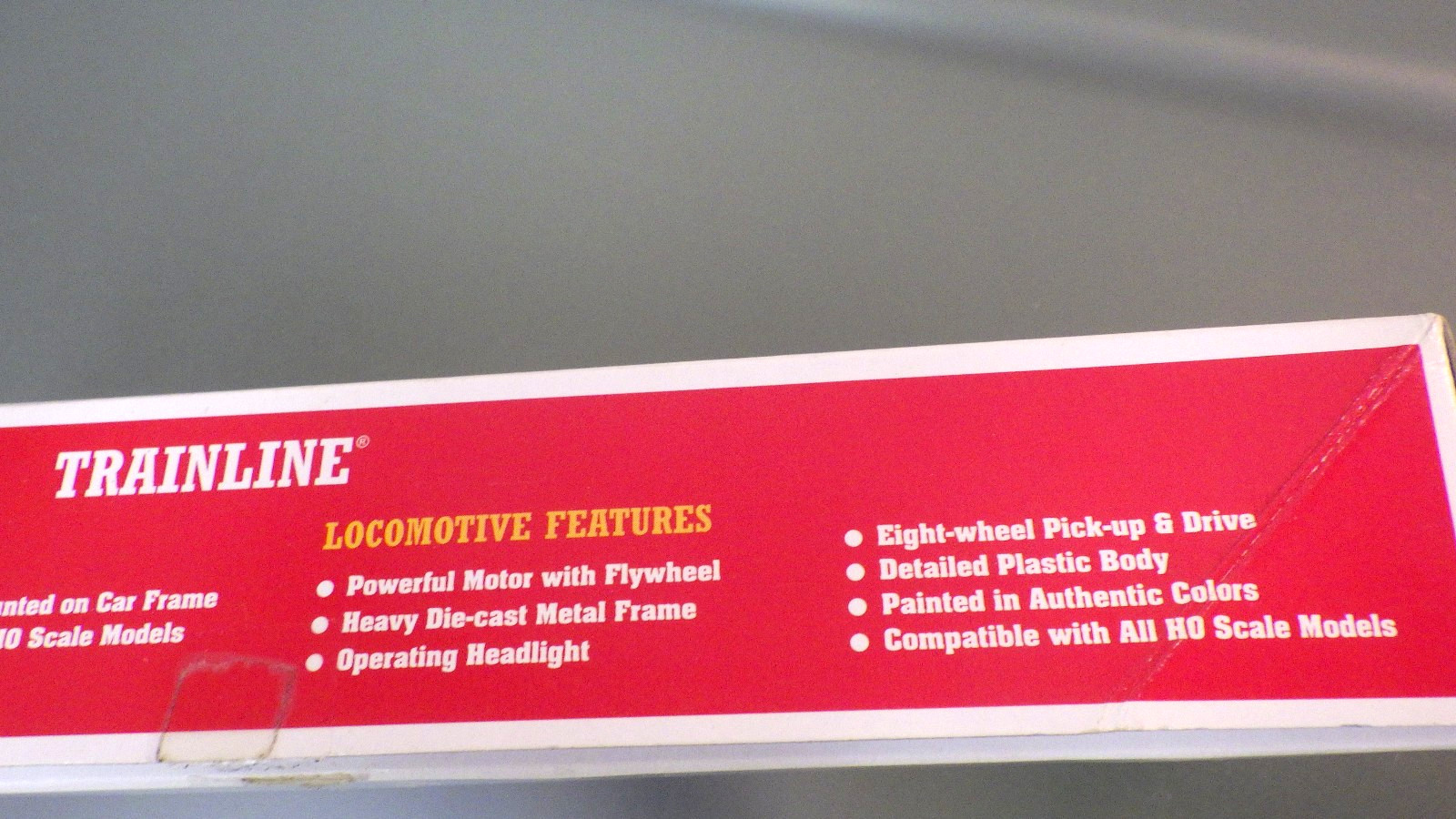 HO-Walthers 931-124 Trainline GP9M POWERED Locomotive in Box *C&O Chessie System