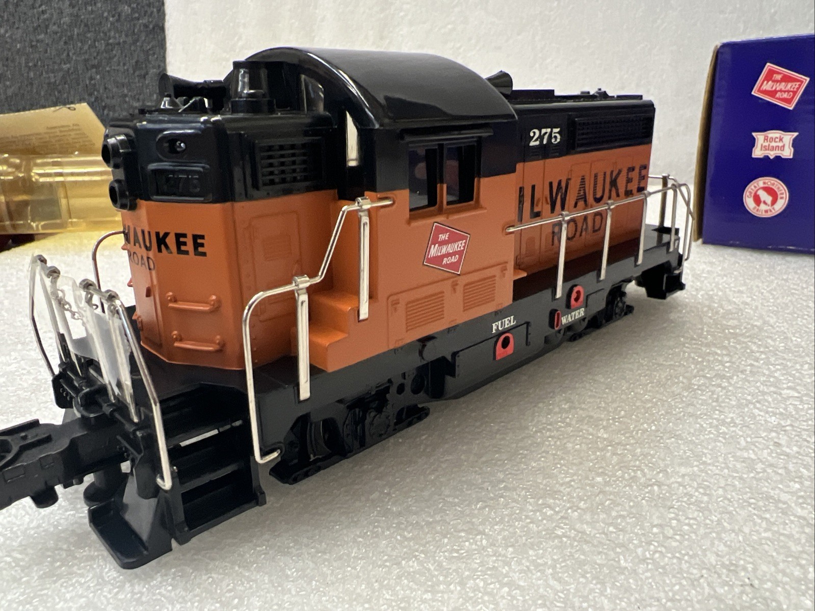 RMT-4163 Milwaukee Road Industrial Switcher GP Diesel O Locomotive 275 NOSsee ad