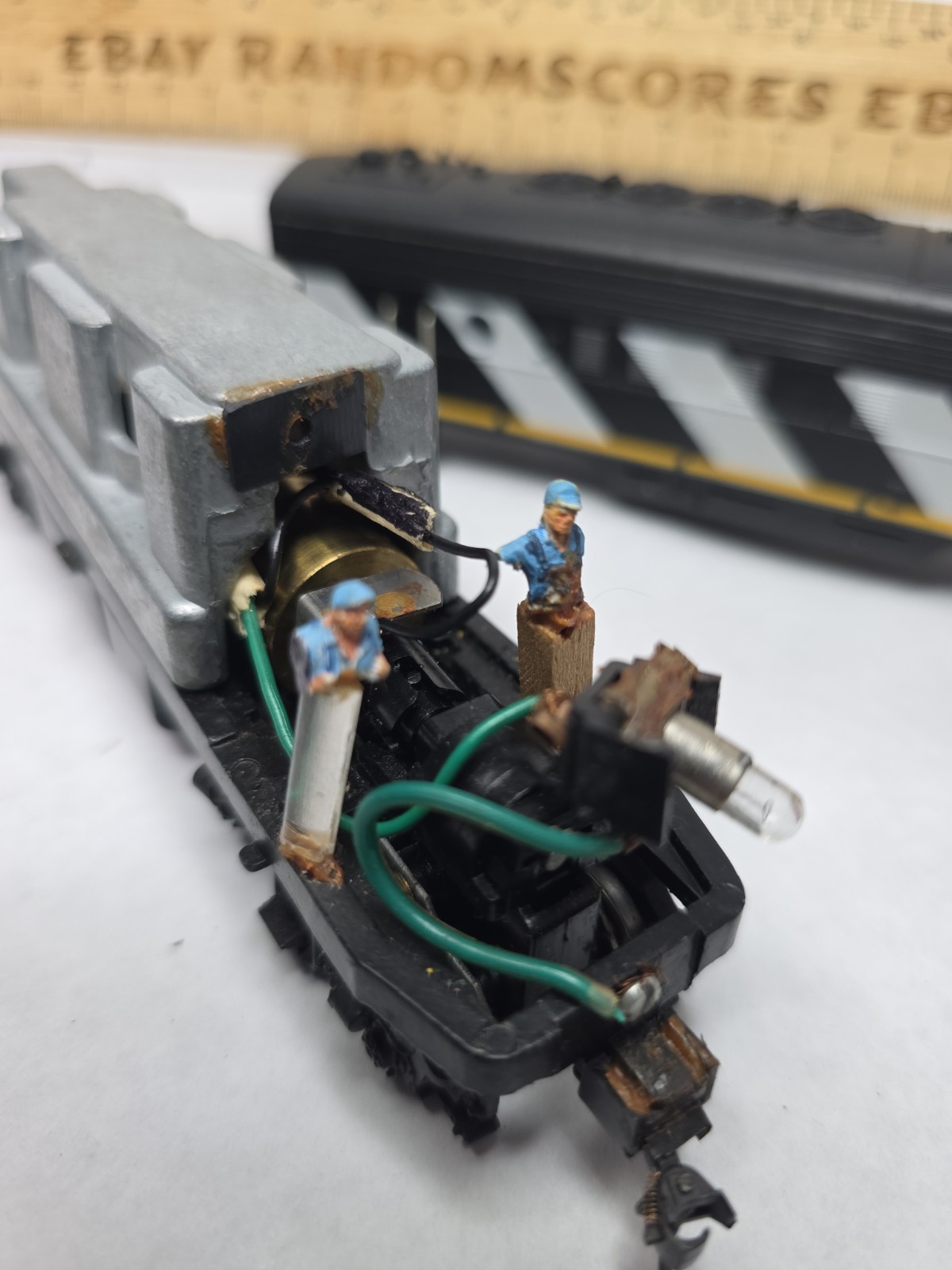Athearn HO Scale Custom Canadian National CN 9102 F-7 A Diesel Locomotive Kadee