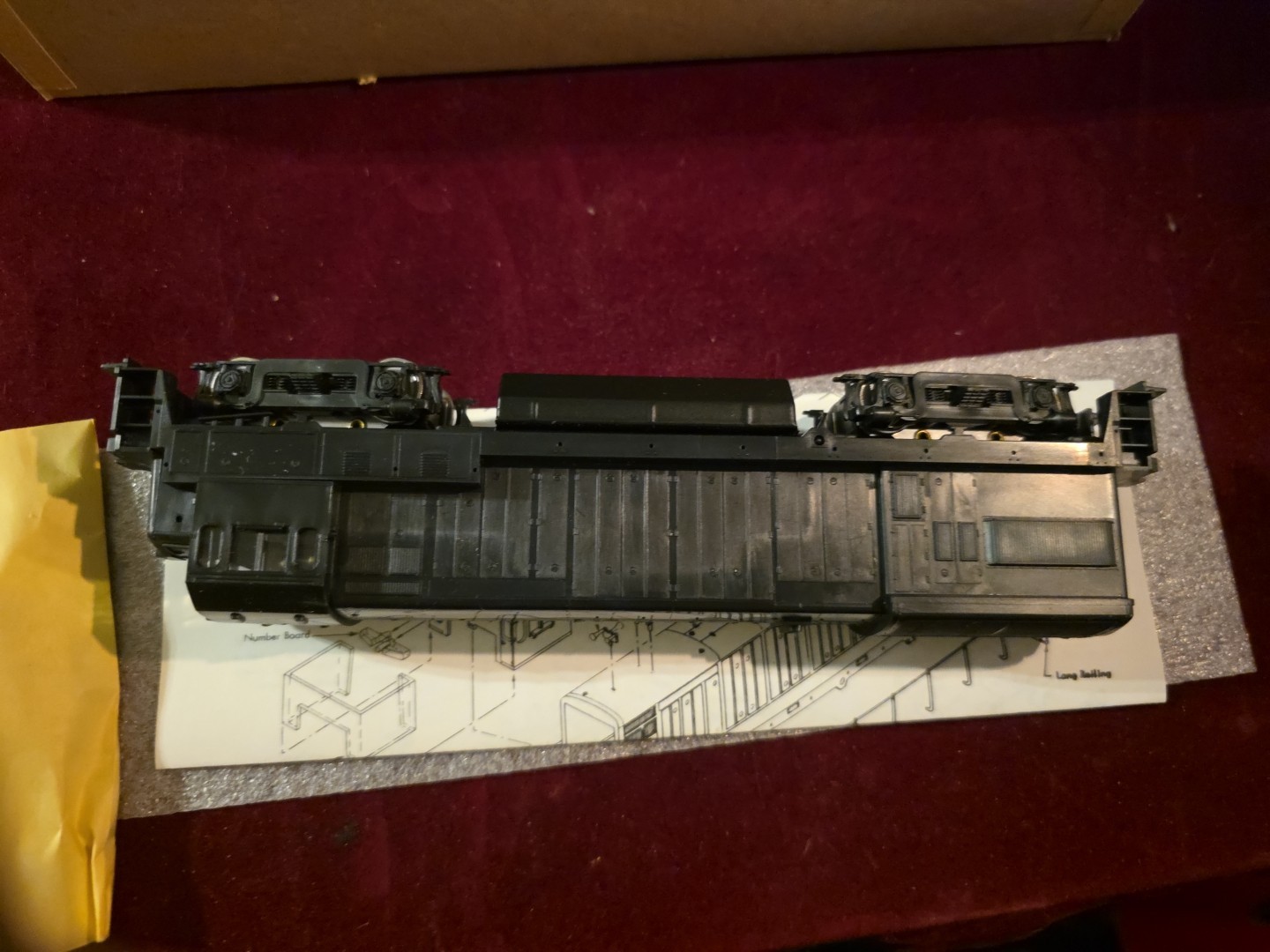 Athearn GE -B Diesel Road Locomotive New Undecorated
