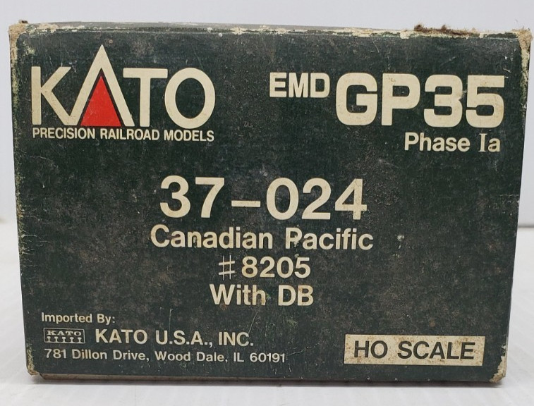KATO 37- 024 GP35 Canadian pacific #8205 with DB