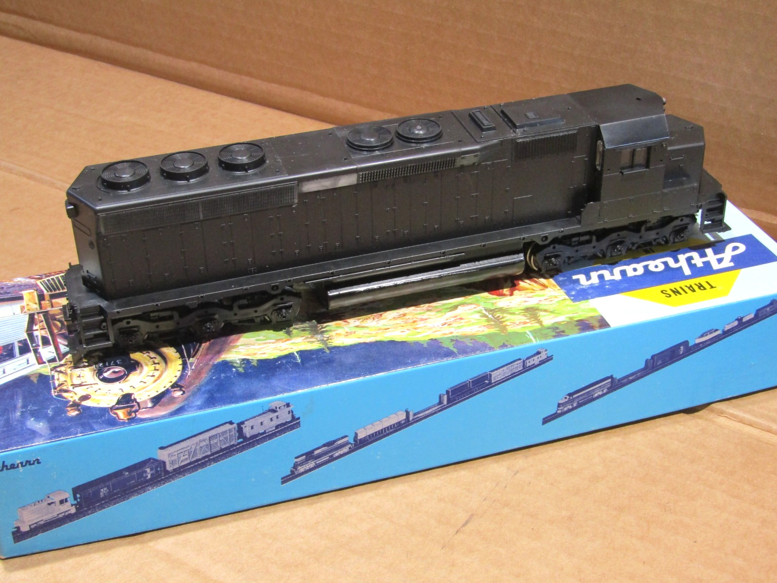 Athearn HO Locomotive 4160 SD45 Powered Undecorated