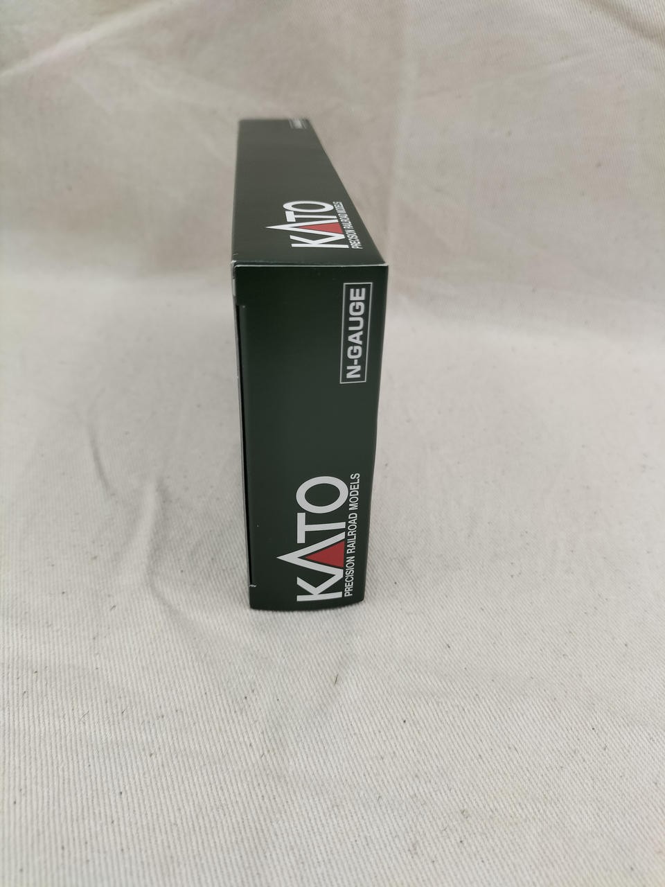 KATO 10755-2 EMD FP7A+F7B Milwaukee Road 2-Car Set