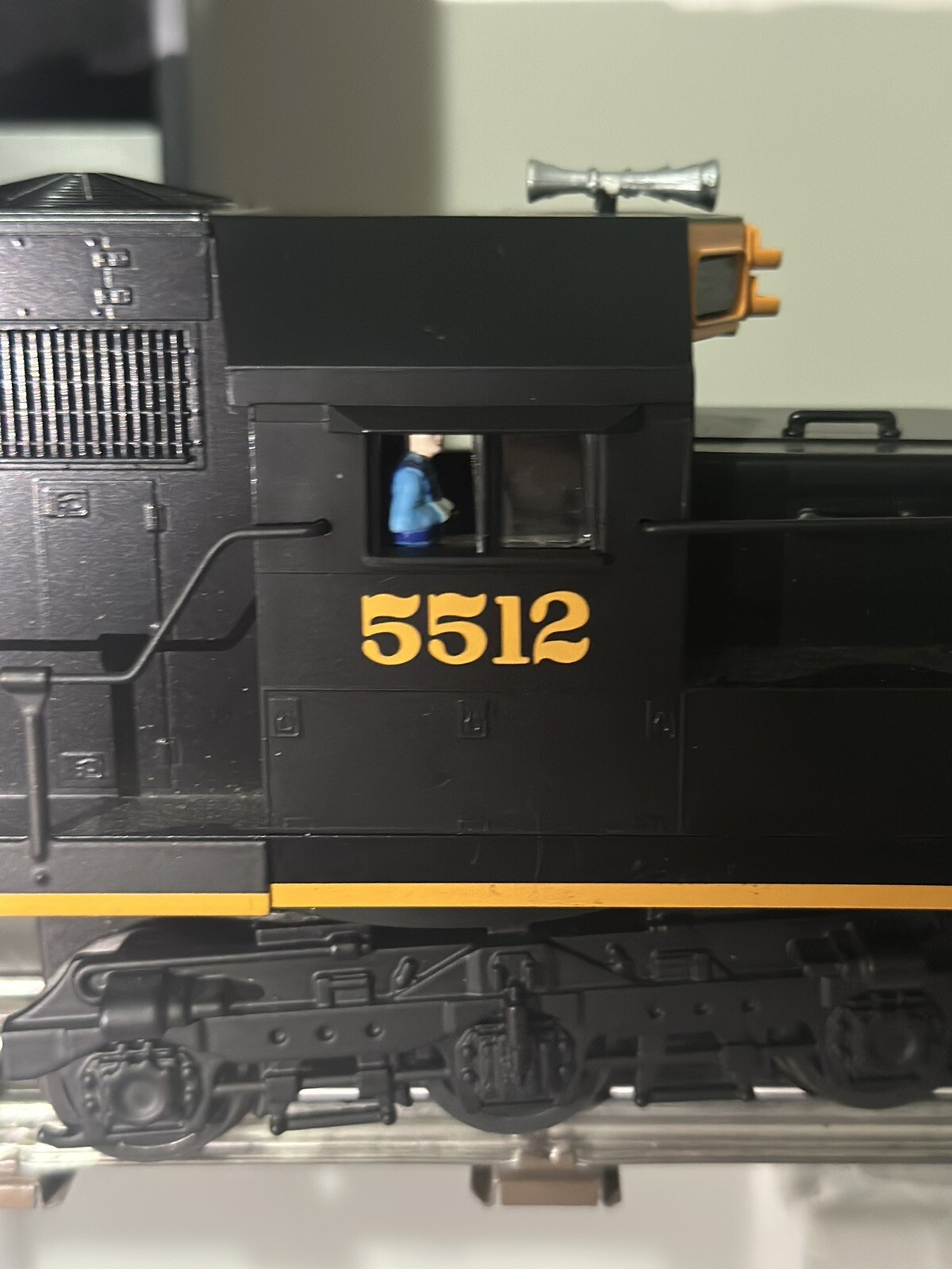 O Lionel 6-18221 Denver & Rio Grande SD-50 Locomotive #8