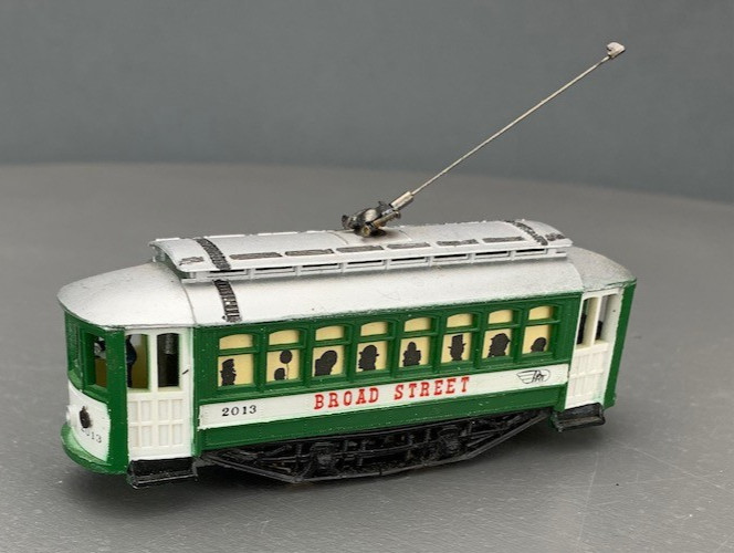HO Brill Streetcar Philadelphia Rapid Transit – Broad Street #2013 HO0511