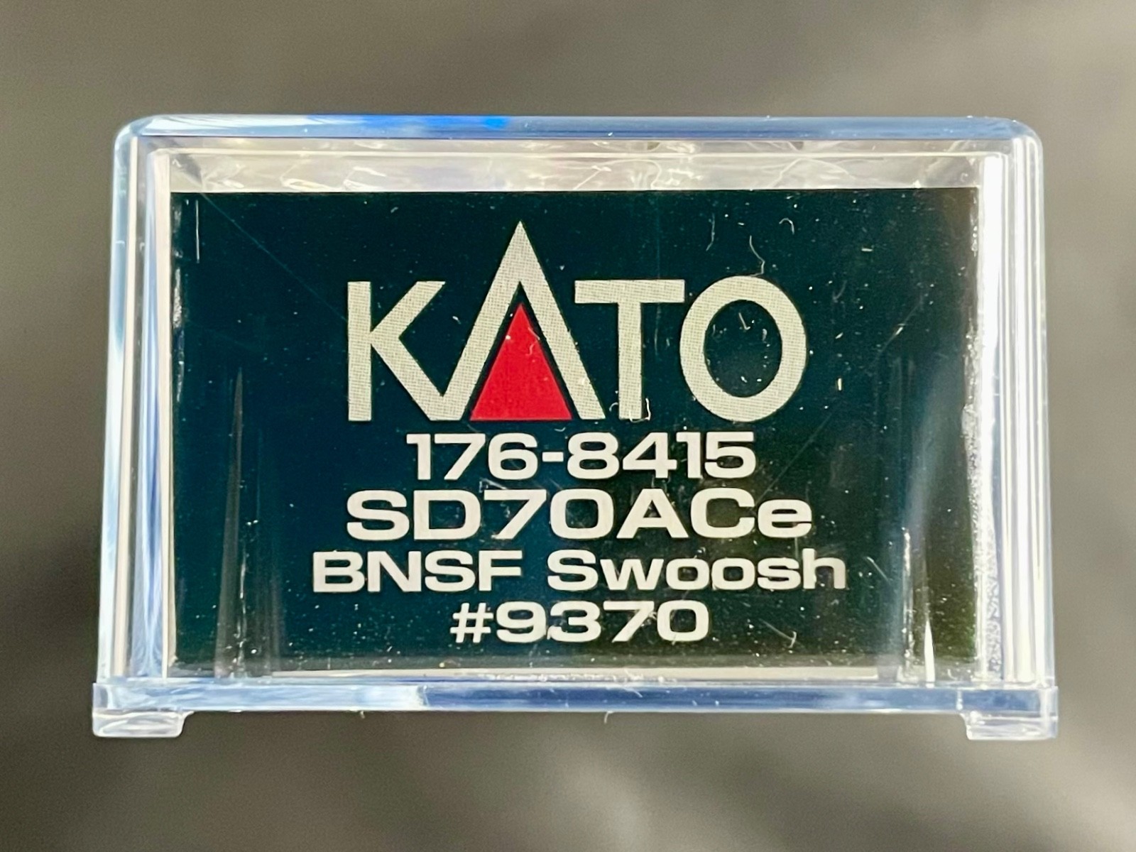 N Scale Kato 176-8415 BNSF SD70ACe Rd. #9370