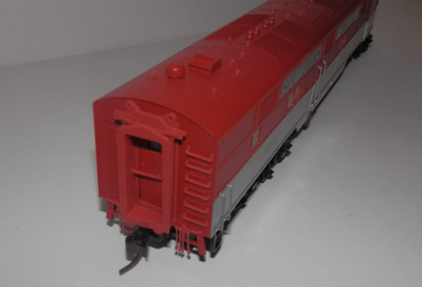 Proto 2000 HO Southern Pacific 6000 E7 Diesel Loco