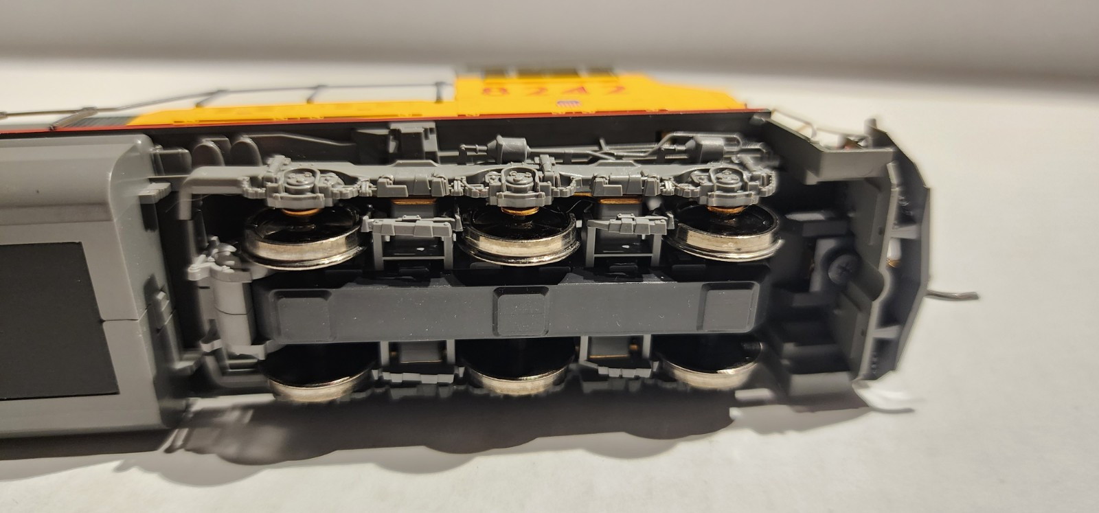 Kato HO Scale 37-6362 SD90/43MAC locomotive Union Pacific #8242 DCC
