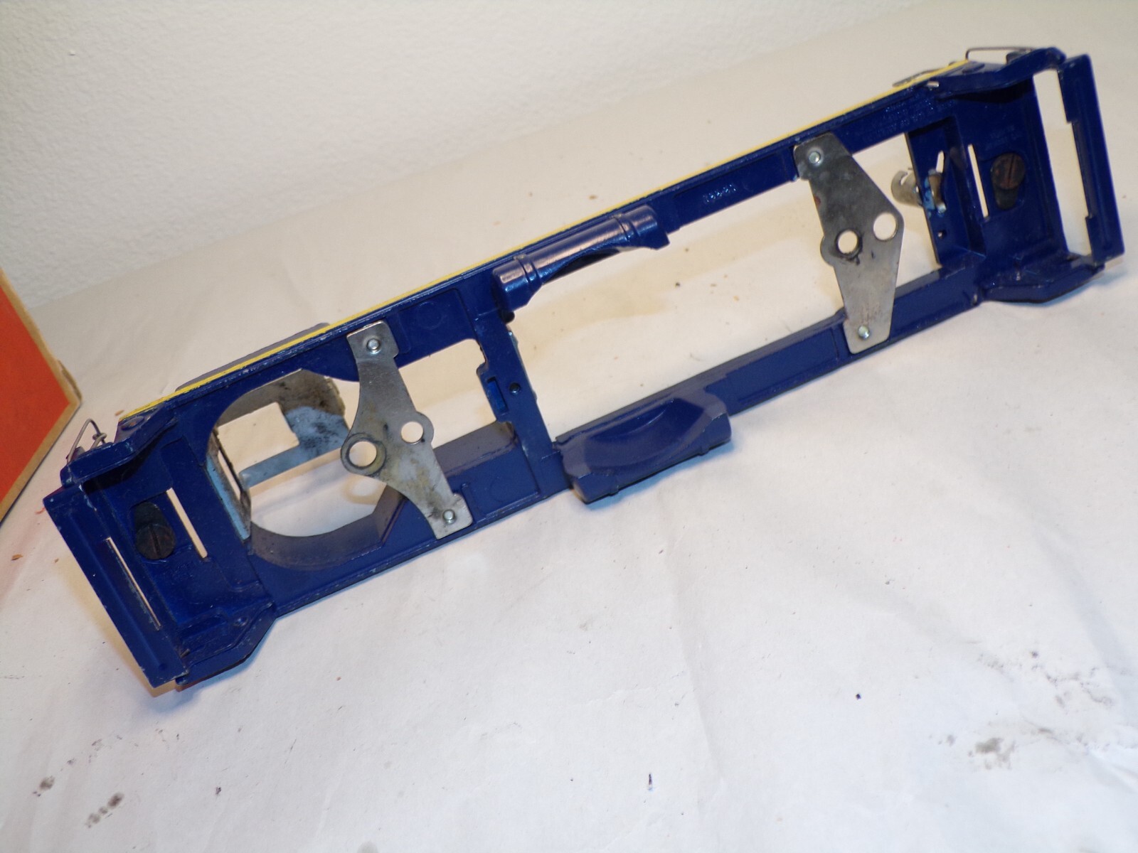 Vintage Original Lionel 624 NW2 C&O Diesel Locomotive Frame Super Clean
